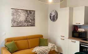Magnifique Appartement Au Centre Ville Avec Parking Prive Et Gratuit Le Jardin Des Plantes